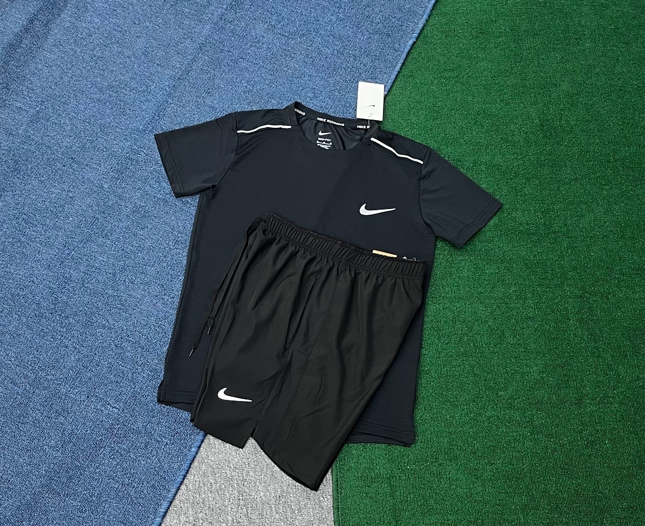 Ensemble Nike