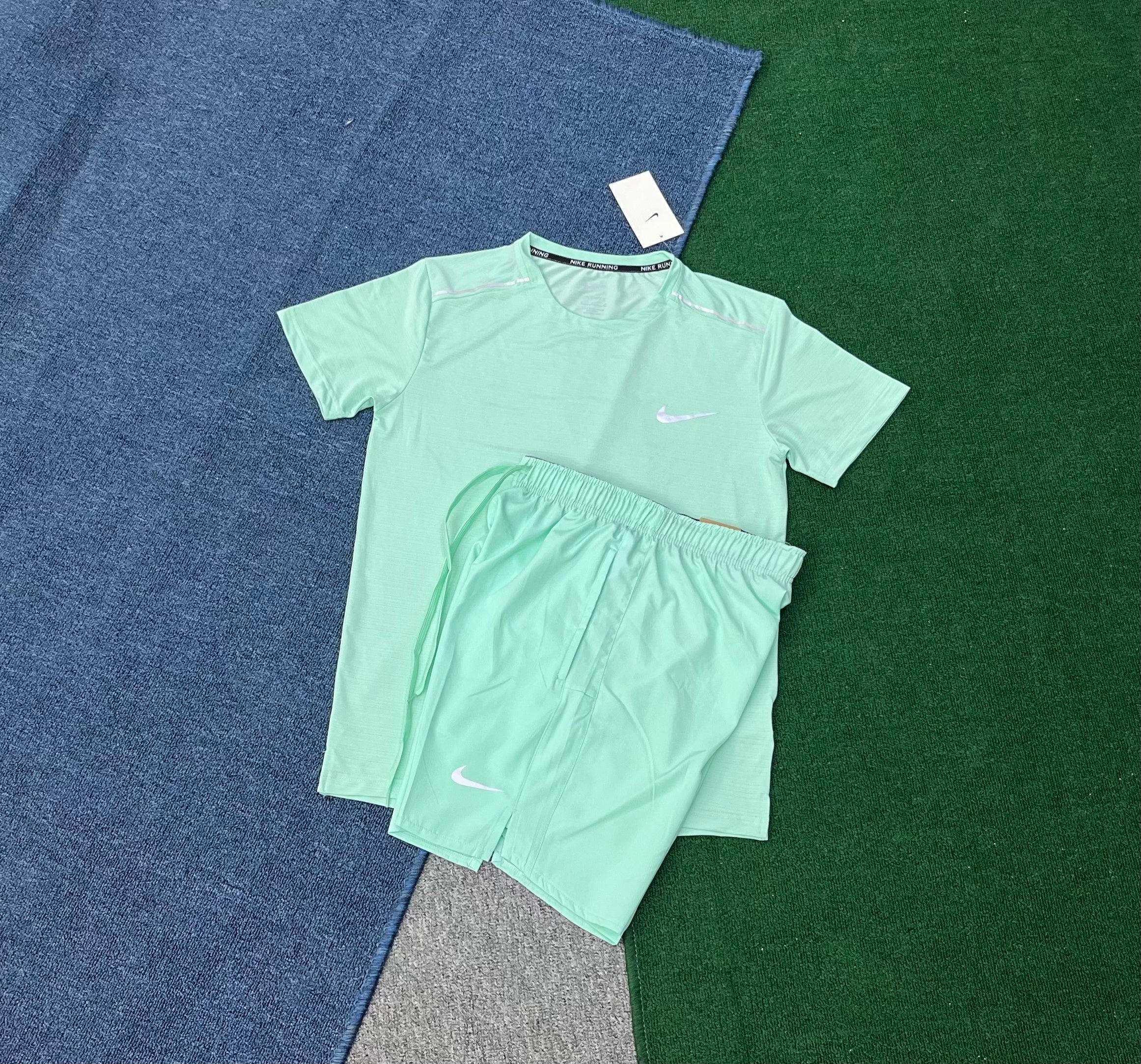 Ensemble Nike